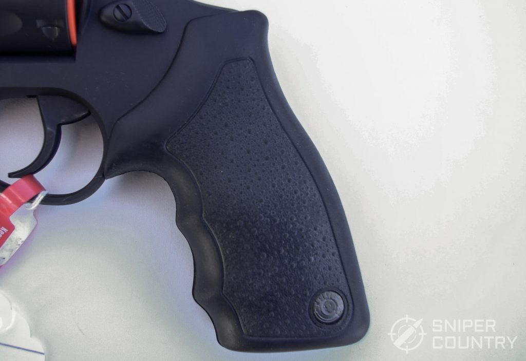 Taurus 66 6inch Grip