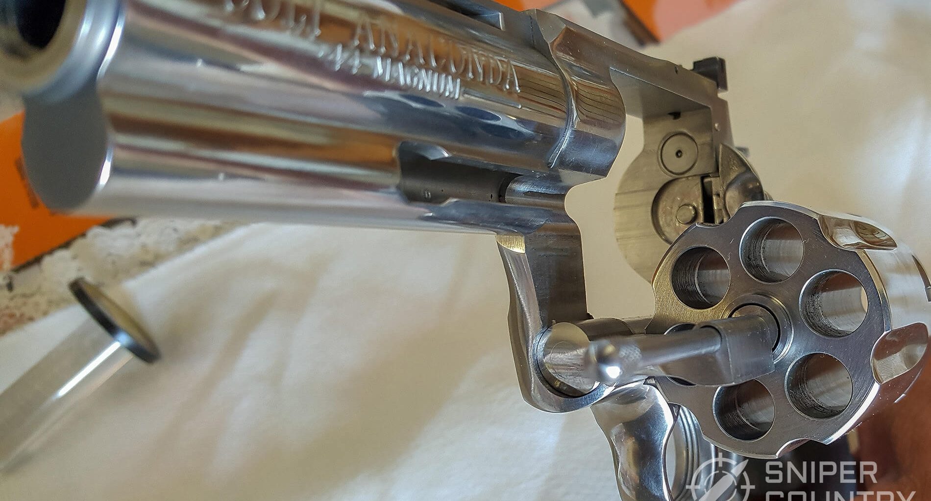 Colt Anaconda front-cylinder open