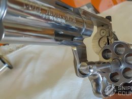 Colt Anaconda front-cylinder open