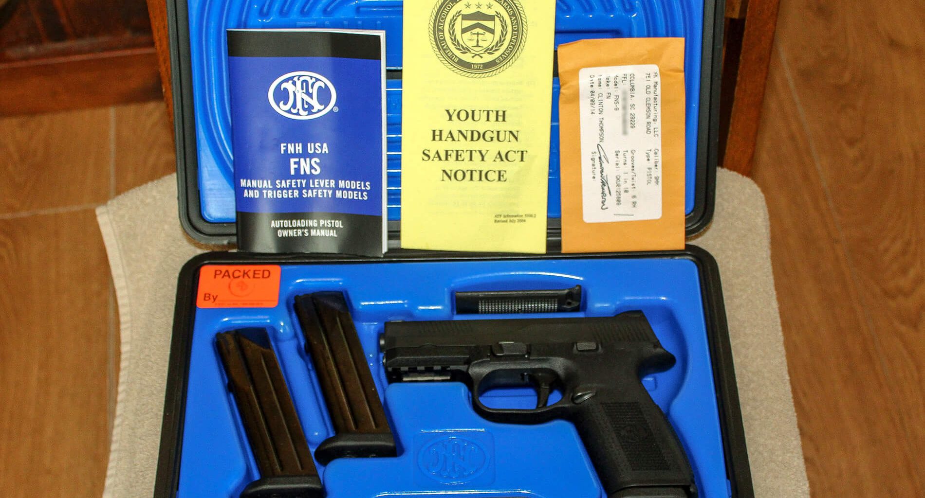 FNS-9 case contents