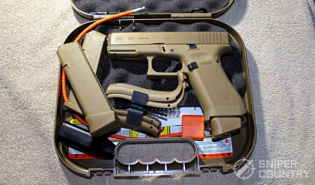 Glock G19X in case