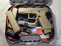 Glock G19X in case
