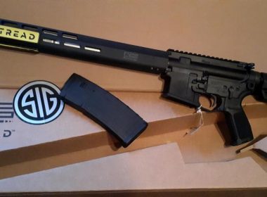 Sig M400 Tread, Magazine and its cardboard box